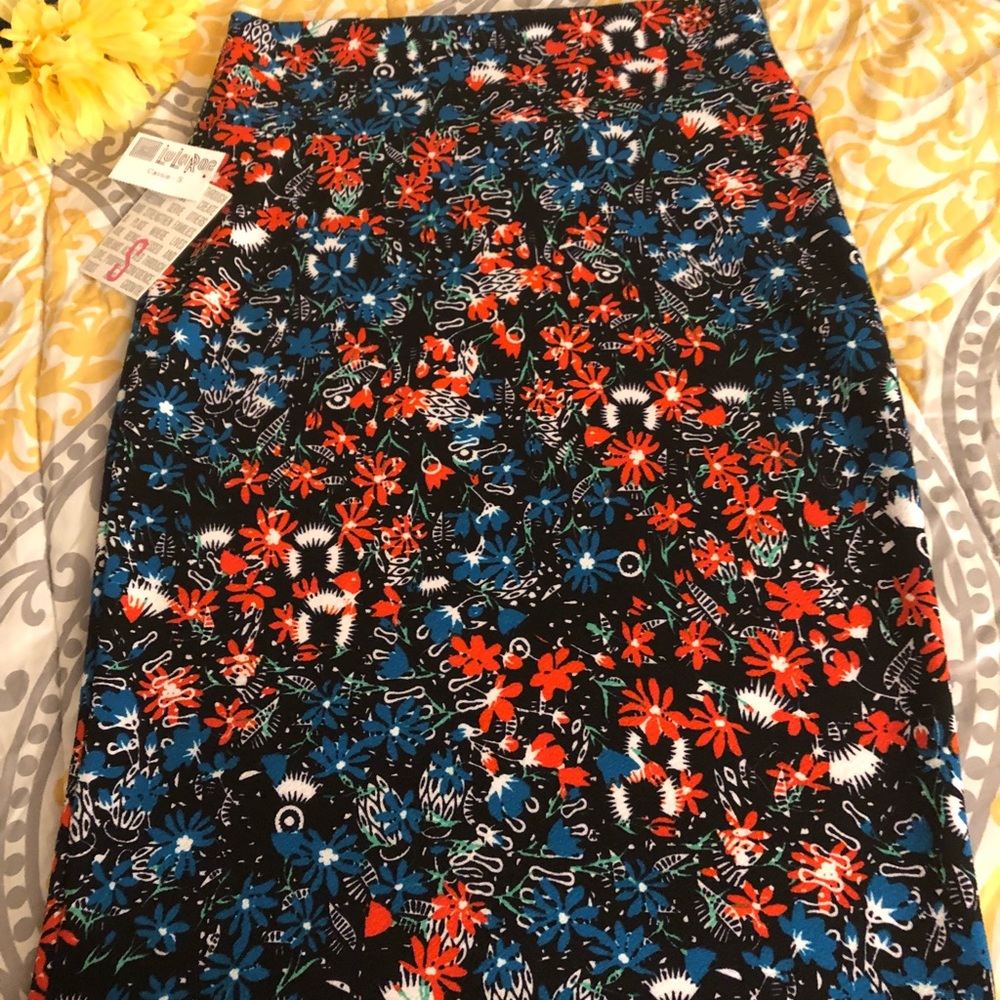 NEW Lularoe Randy XS Cassie Skirt Small S BUNDLE - Picture 5 of 8